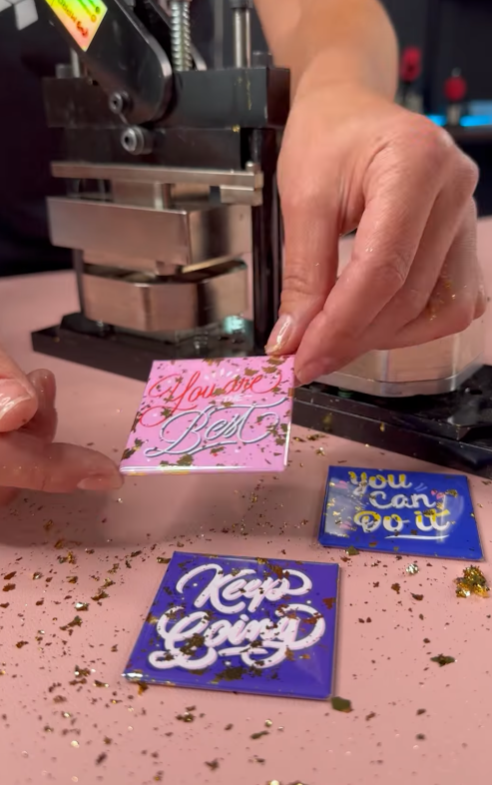 NINEMAGS – Square view